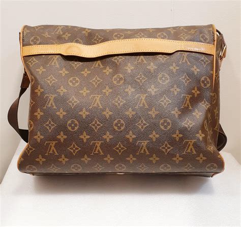 louis vuitton messenger bag abbesses|louis vuitton messenger laptop bag.